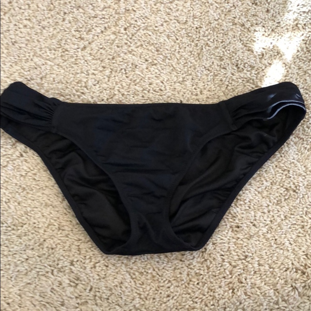Victoria’s Secret black bottoms